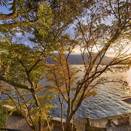 Scoglio * Varenna